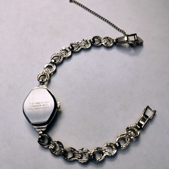 Vintage Netsuke Women WristWatch Marcasite Quartz Bracelet 7" - Picture 5 of 7